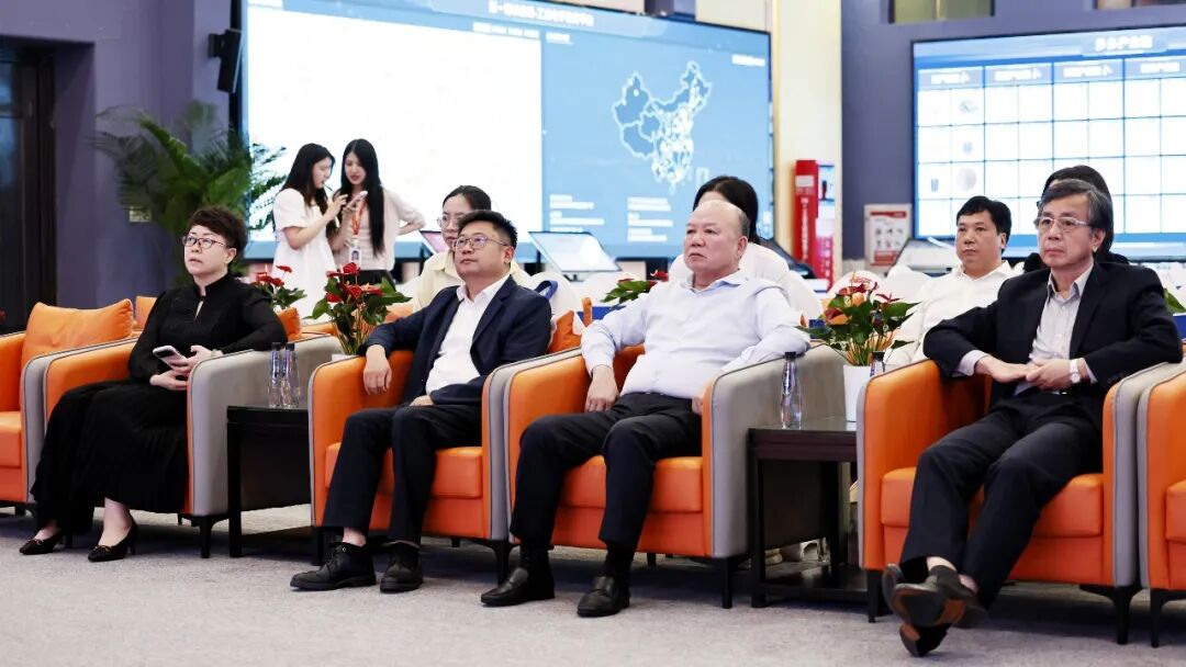 Chairman Su Yong of the Vietnam Institute for Green and Digital Transformation Development and his delegation visited IBI.